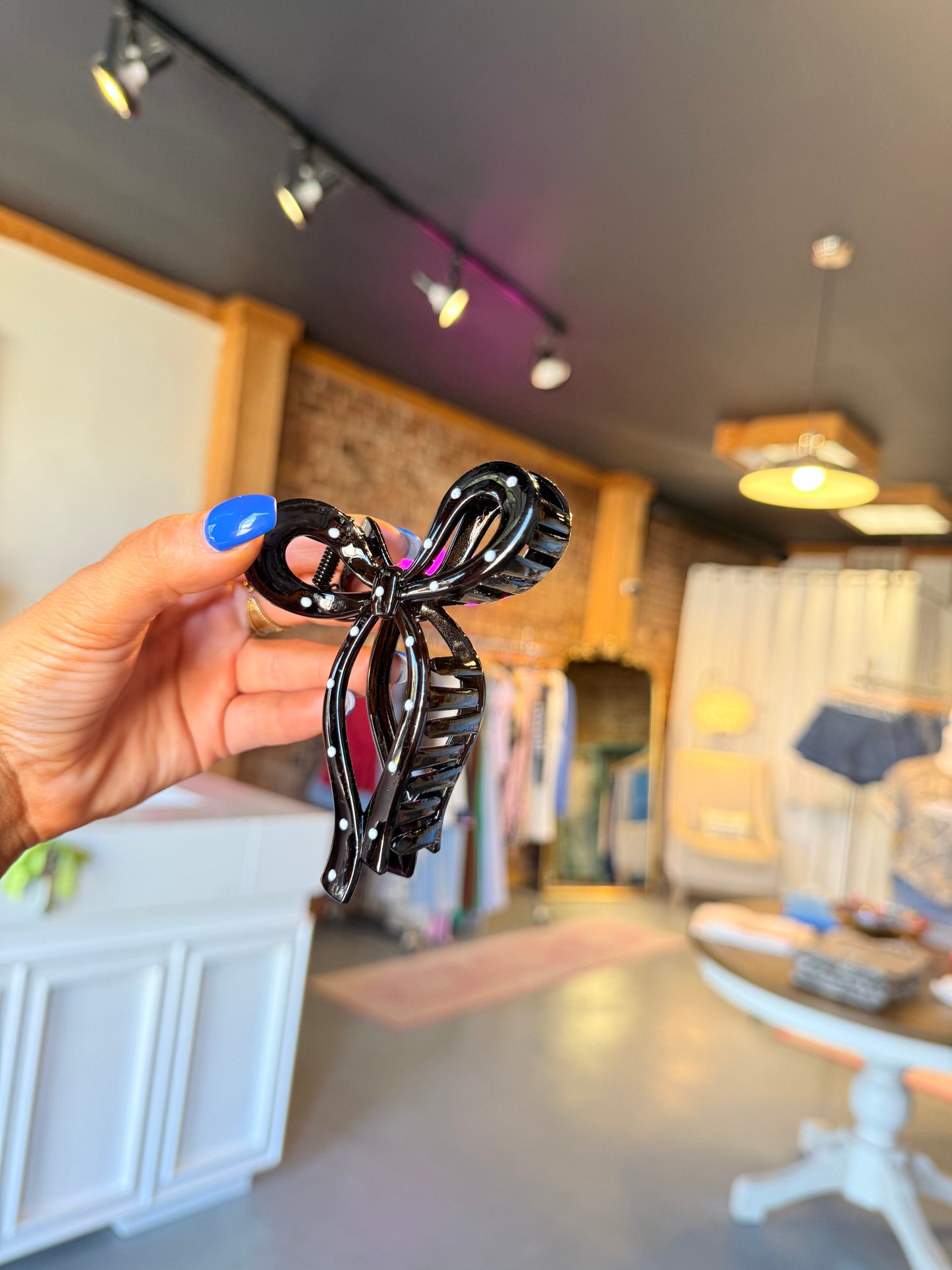 Black Polka Dot Bow Clawclip