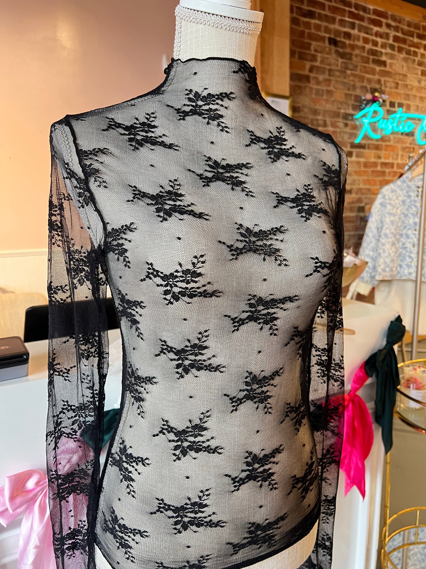 Mesh Floral Lace Long Sleeve Top