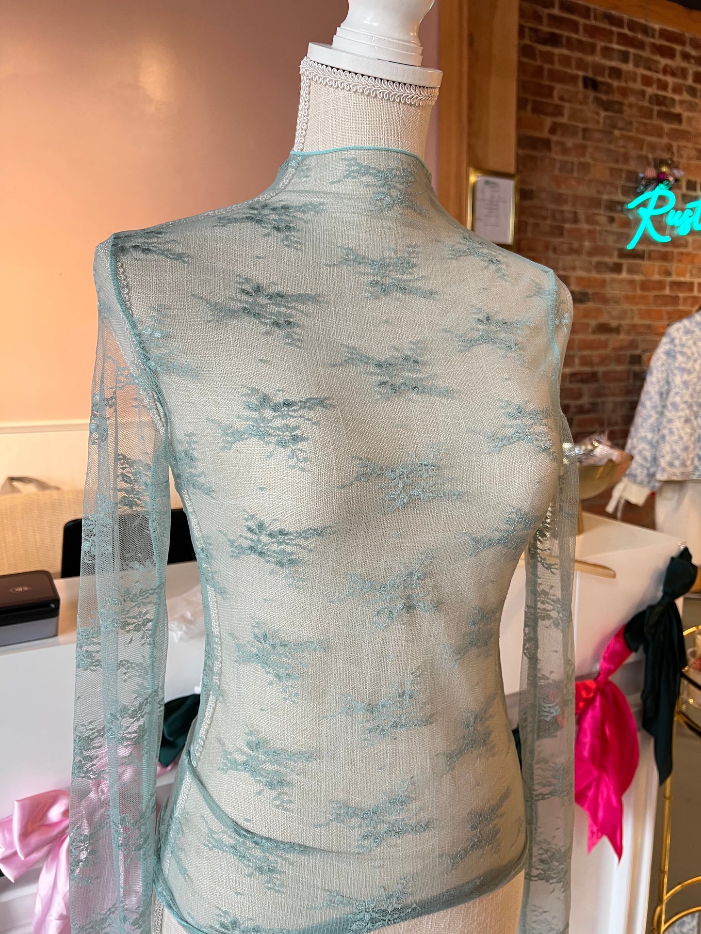 Mesh Floral Lace Long Sleeve Top