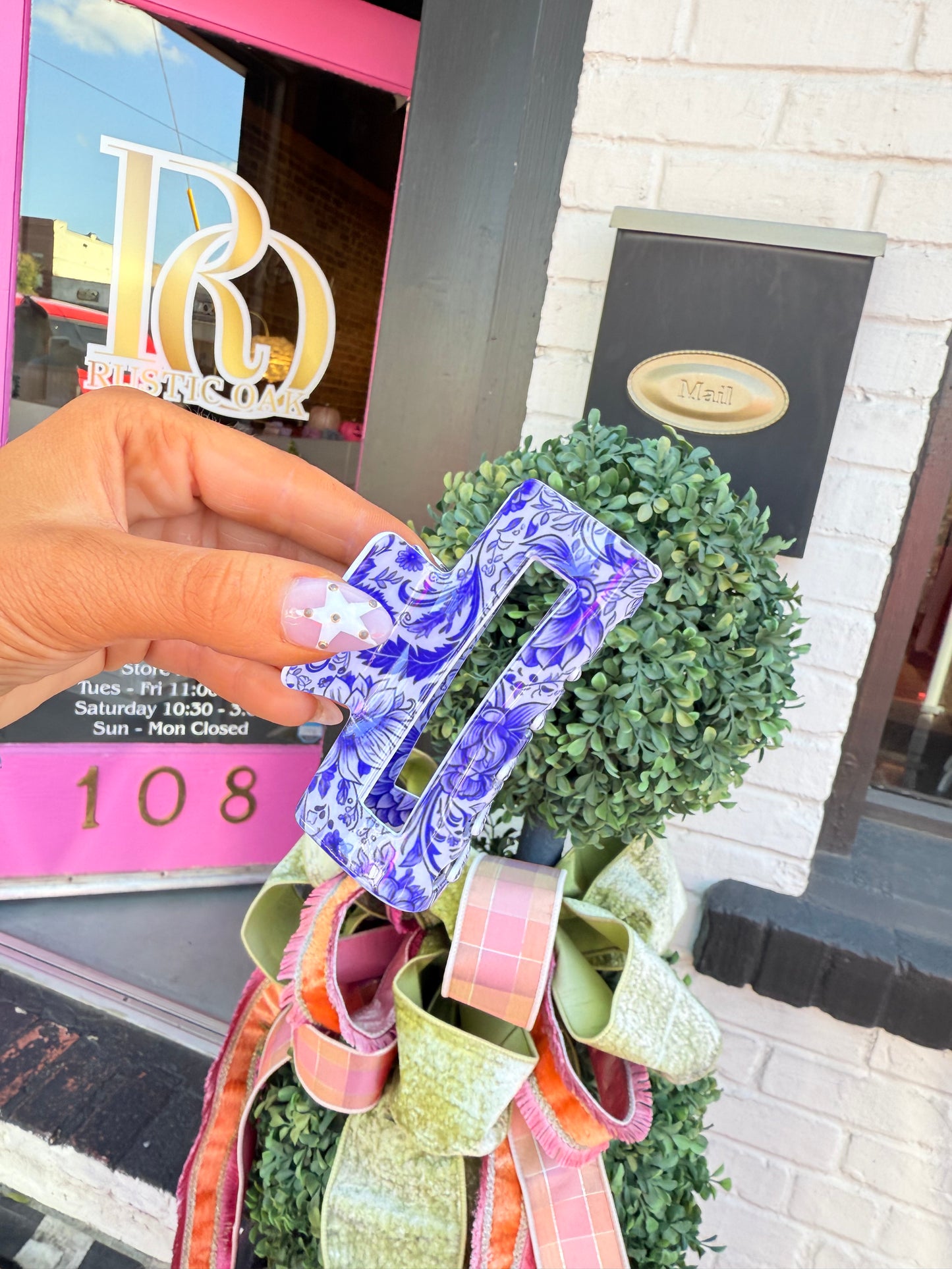 Floral Blue/White Clawclip