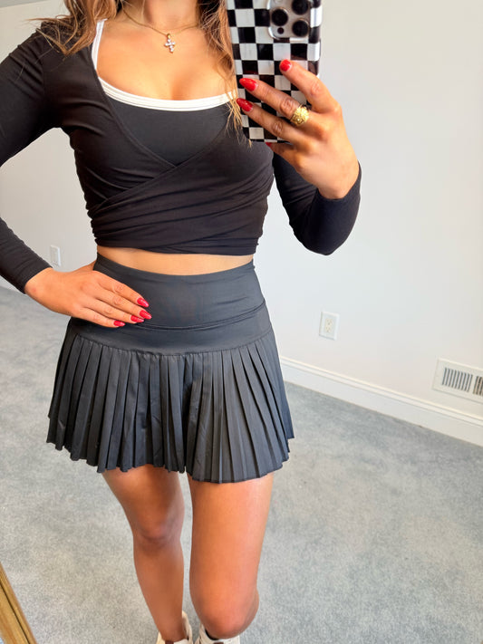 The Athleisure Pleated Skort (black)