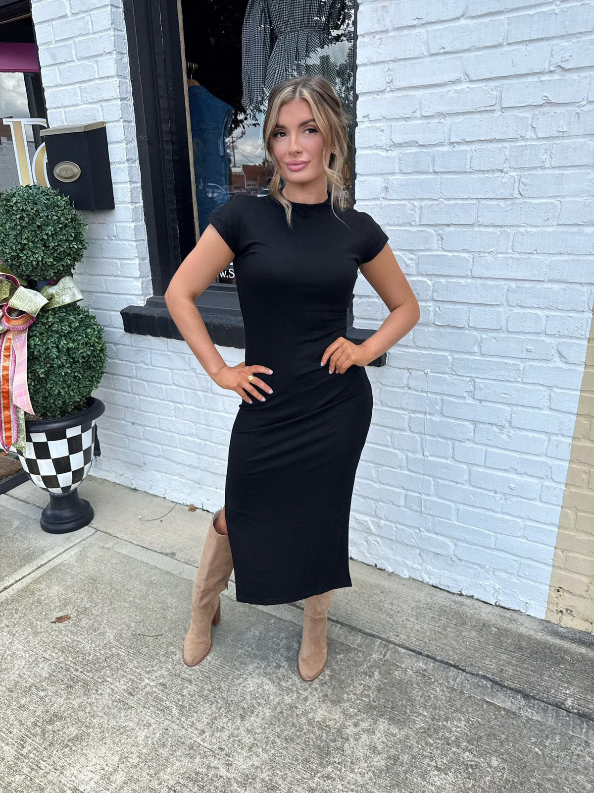 Everyday Black Midi Dress