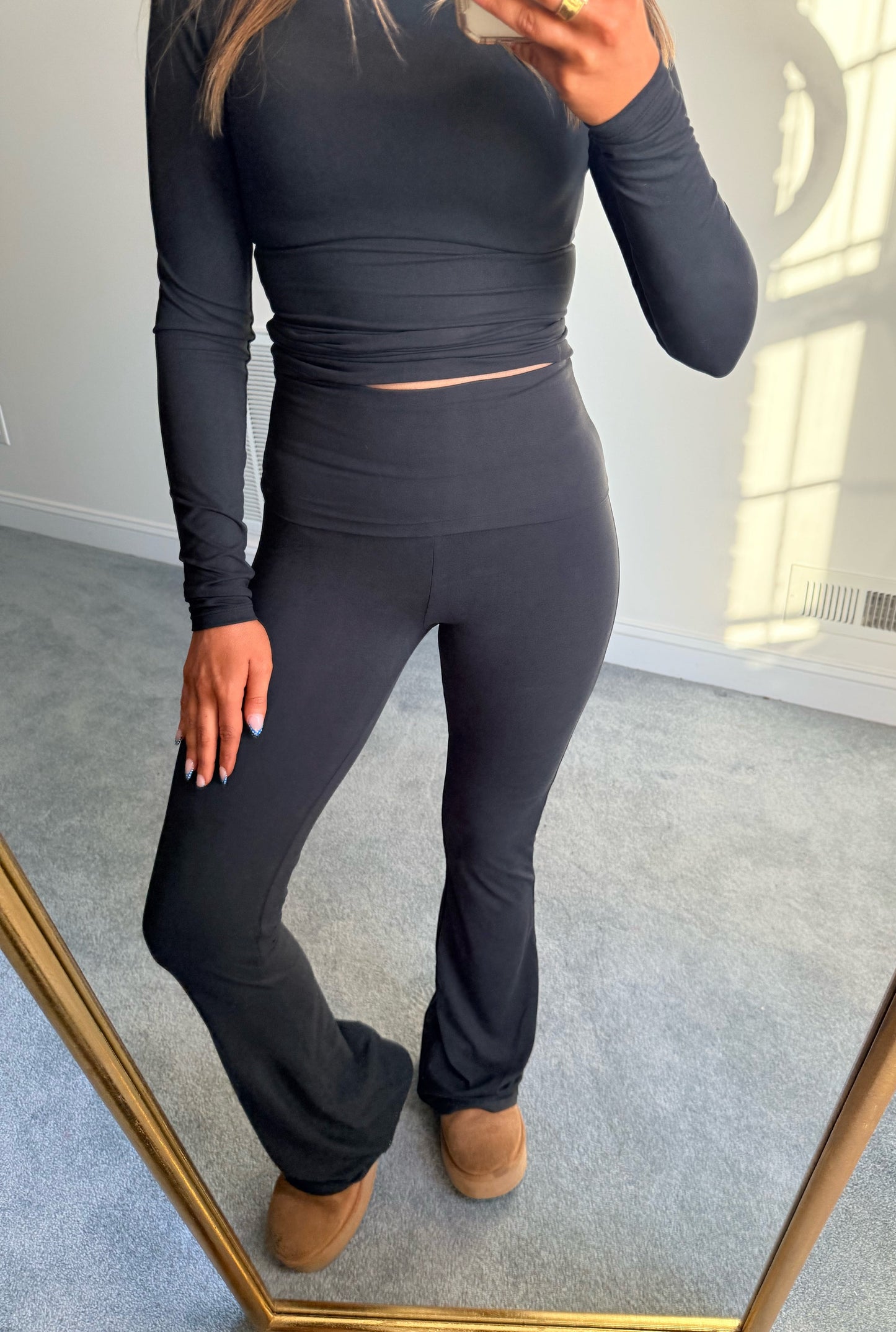 The Brielle Black Flare Leggings