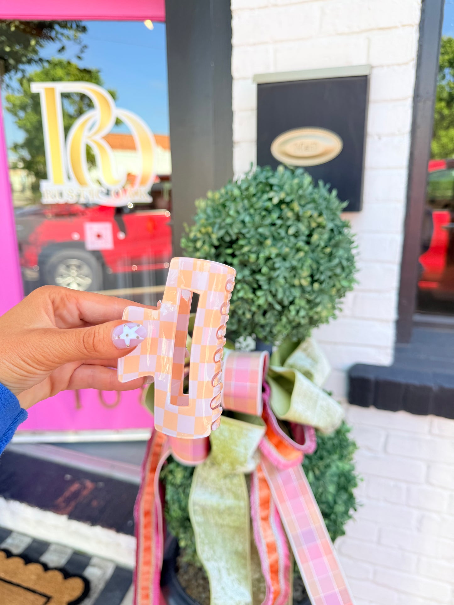 Peach/White Checkered  Clawclip