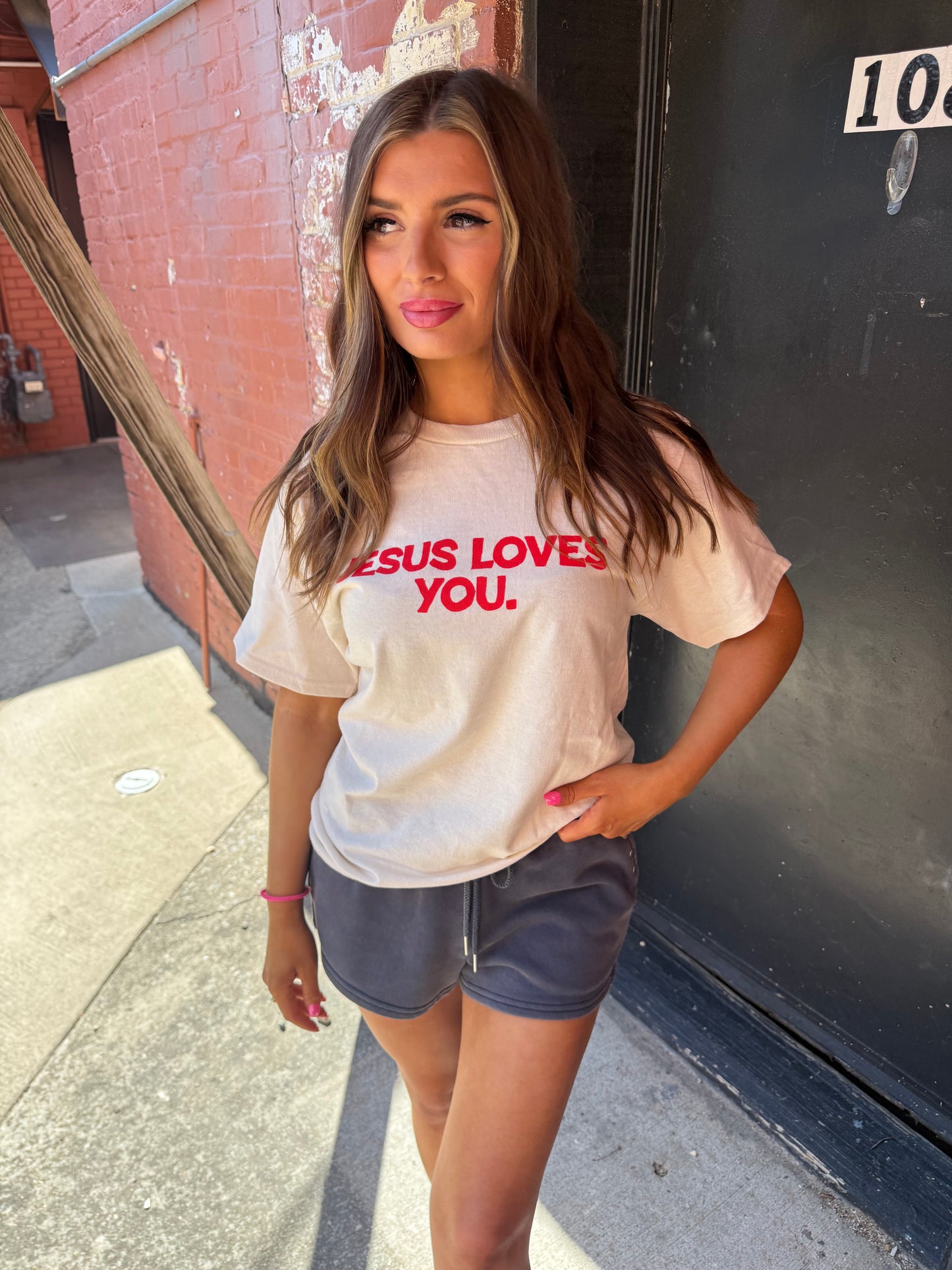 Good News JLY Tee (sand)