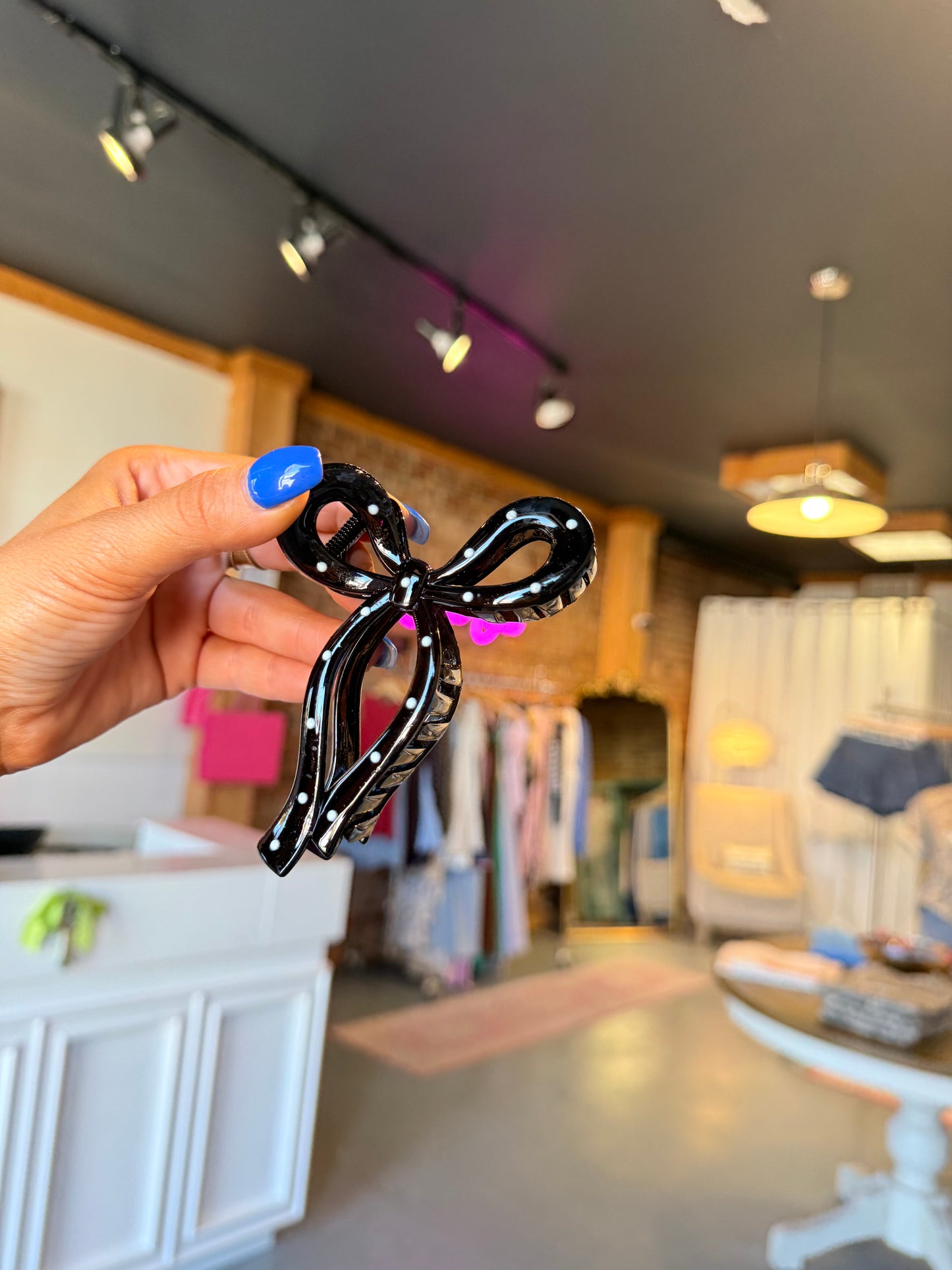 Black Polka Dot Bow Clawclip